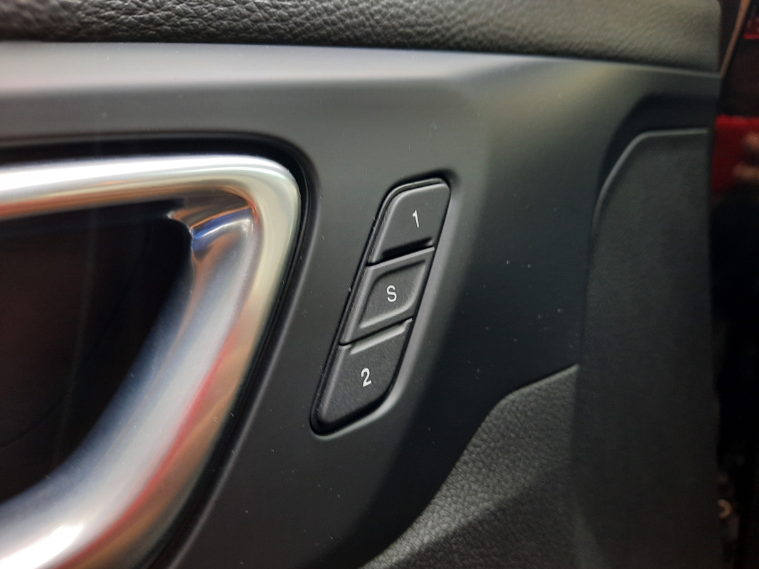 Jeep Compass — 11