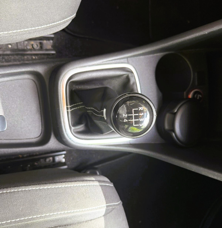 Volkswagen Polo — 21