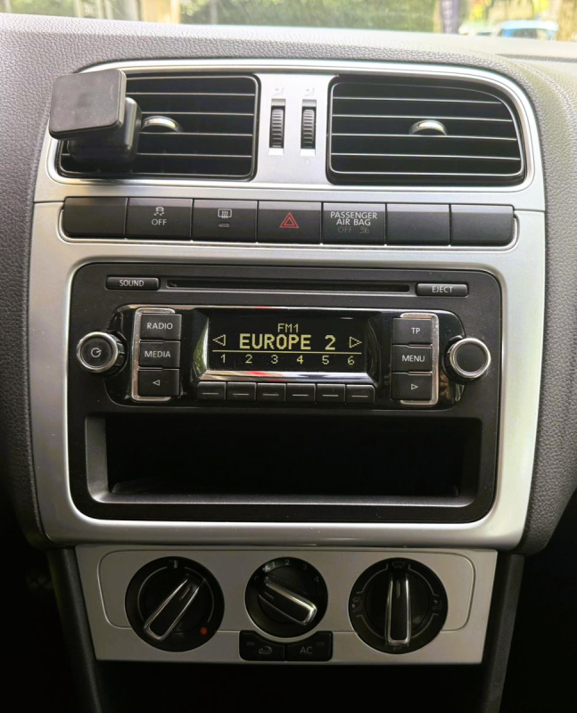 Volkswagen Polo — 15
