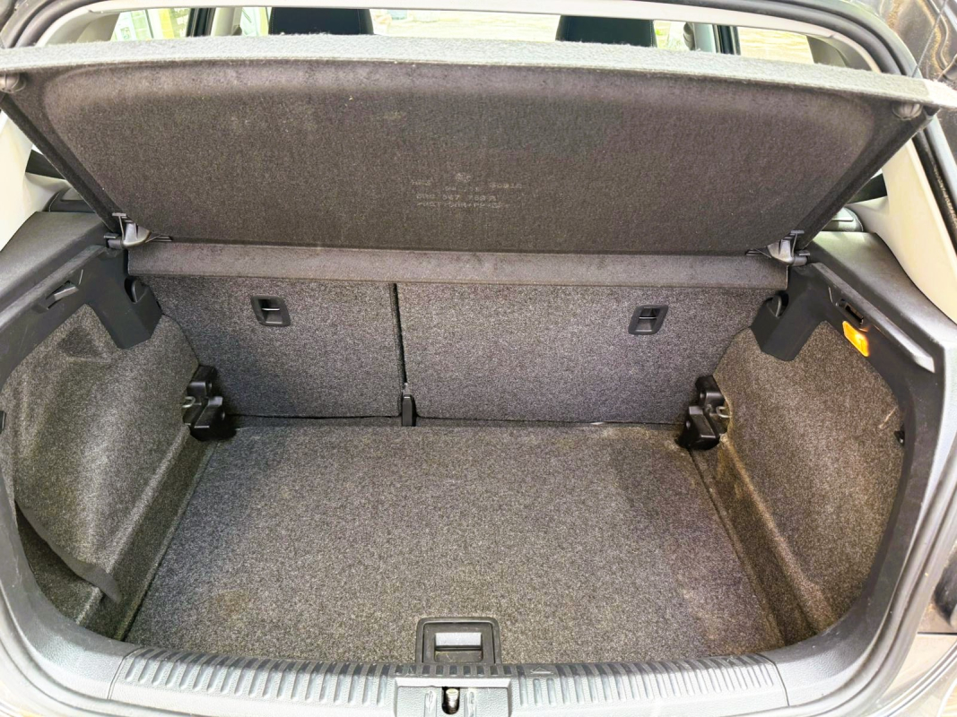 Volkswagen Polo — 22