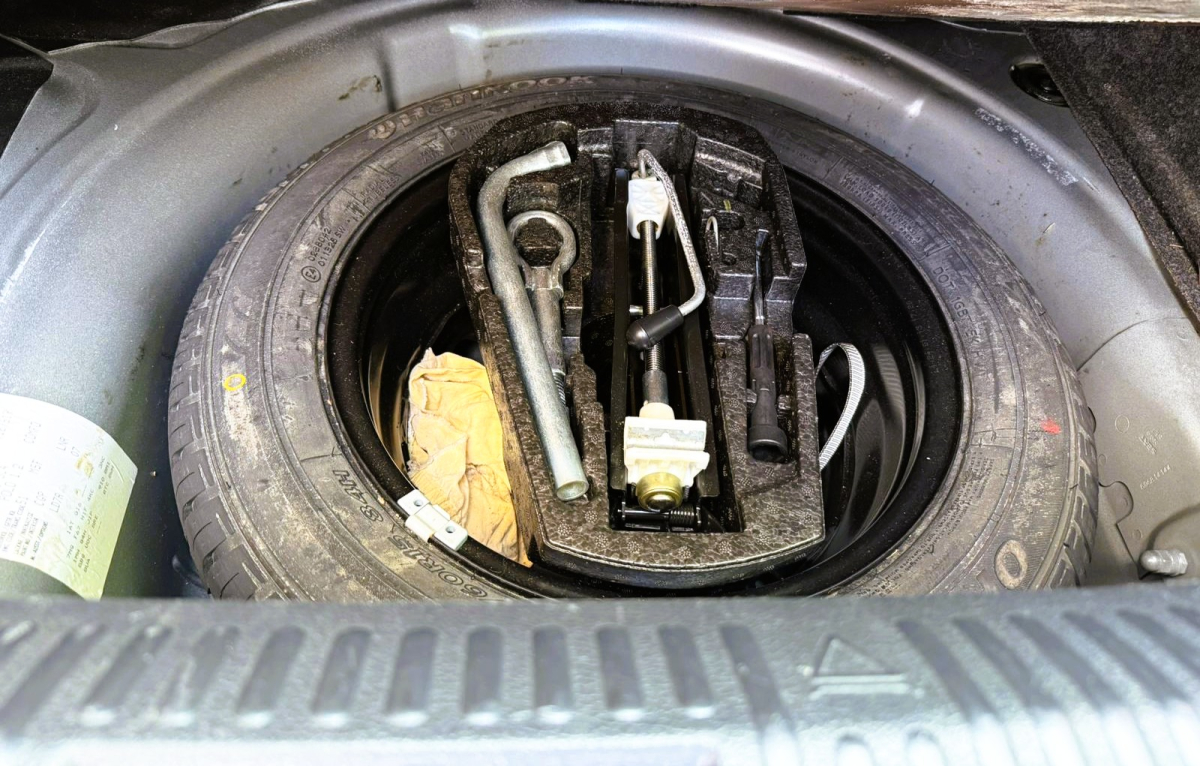 Volkswagen Polo — 23