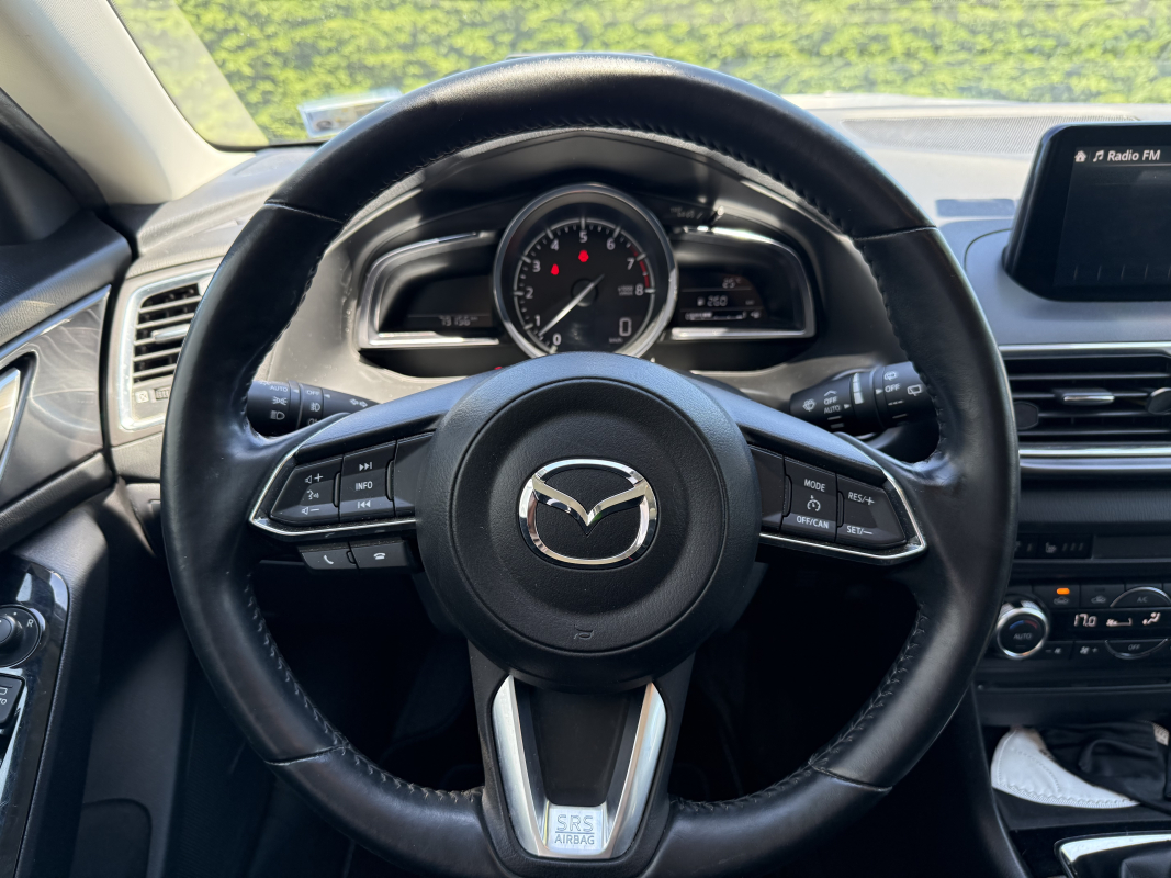 Mazda Mazda 3 — 13