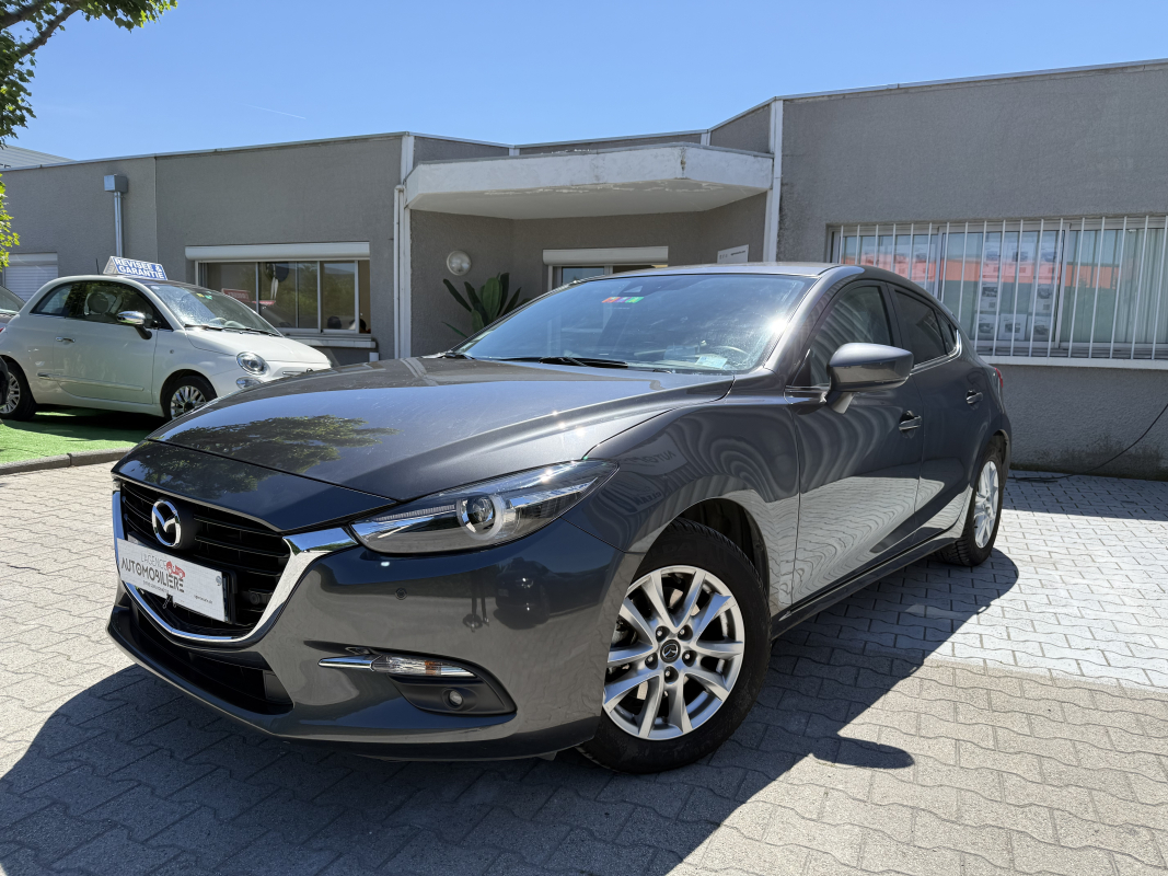 Mazda Mazda 3 — 7