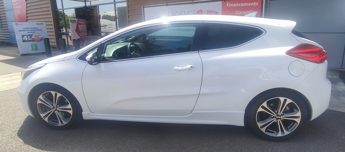 Kia Ceed — 10