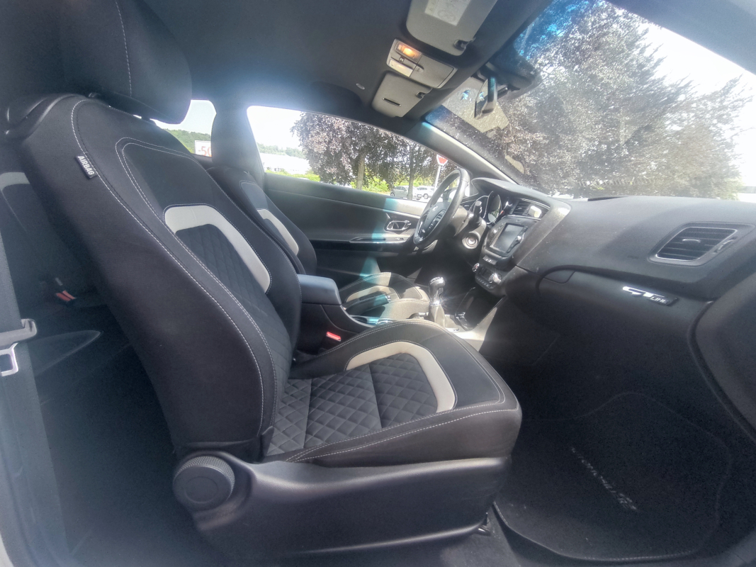 Kia Ceed — 15
