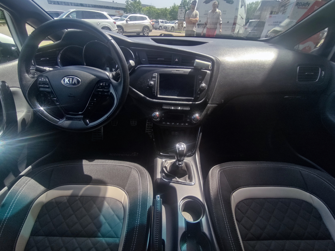 Kia Ceed — 17