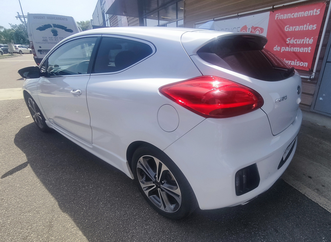Kia Ceed — 22