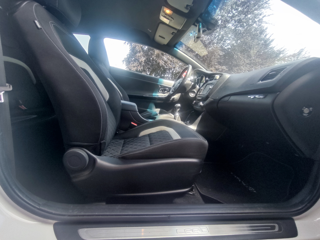Kia Ceed — 25