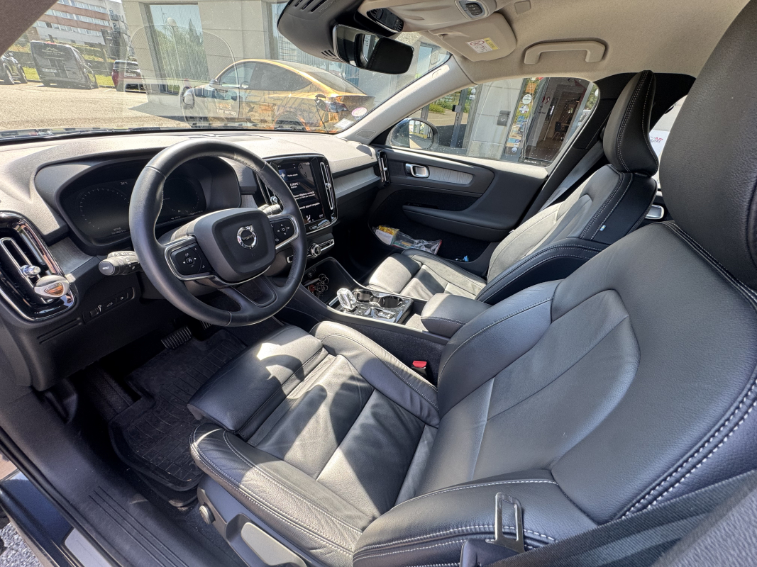 Volvo XC40 — 10