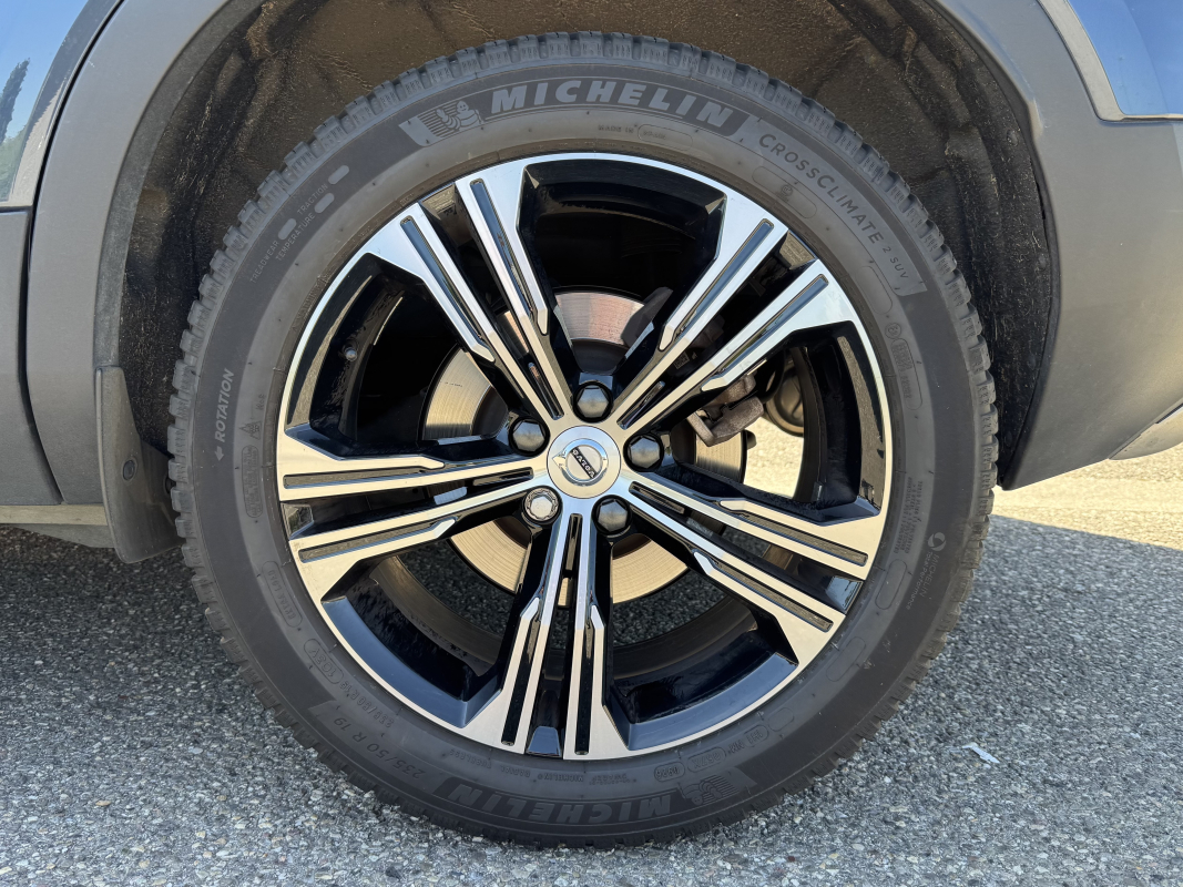 Volvo XC40 — 17