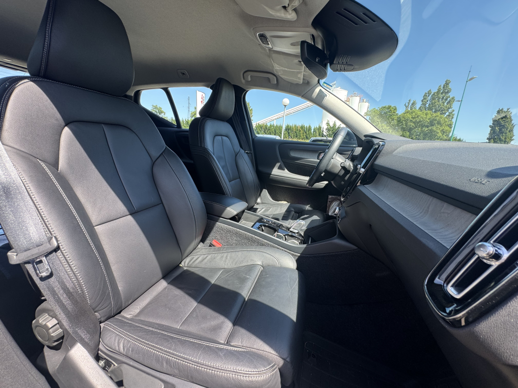 Volvo XC40 — 11