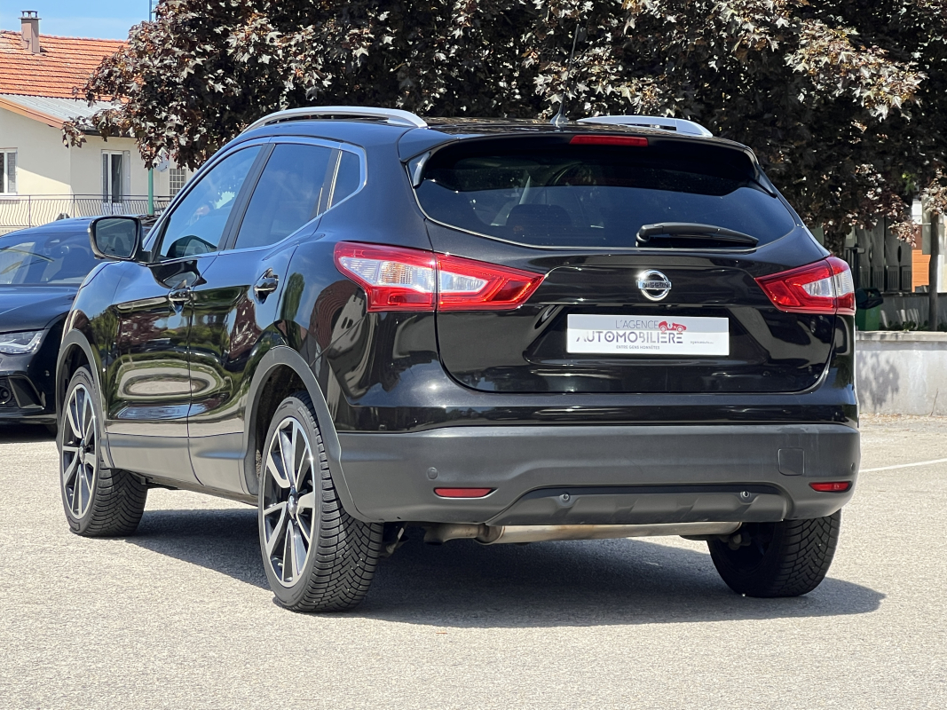 Nissan Qashqai — 3