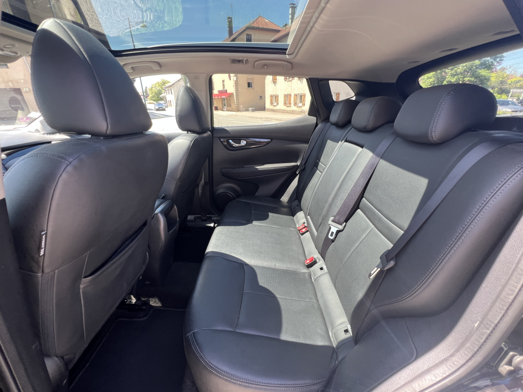 Nissan Qashqai — 16