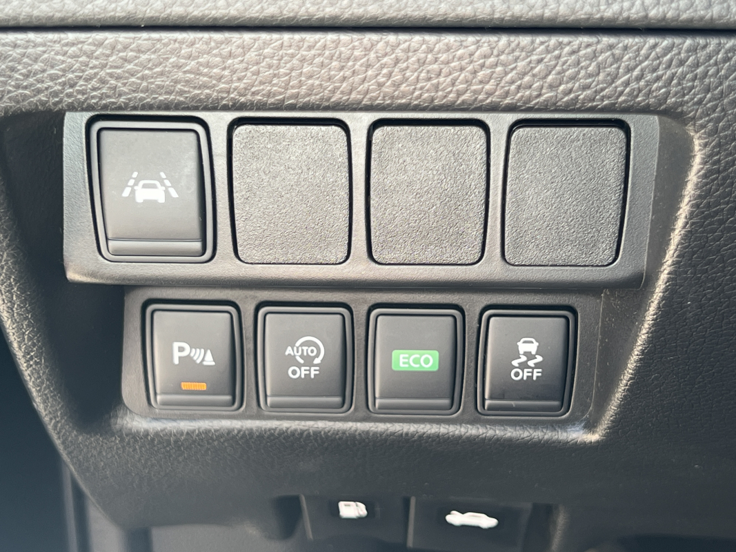 Nissan Qashqai — 23