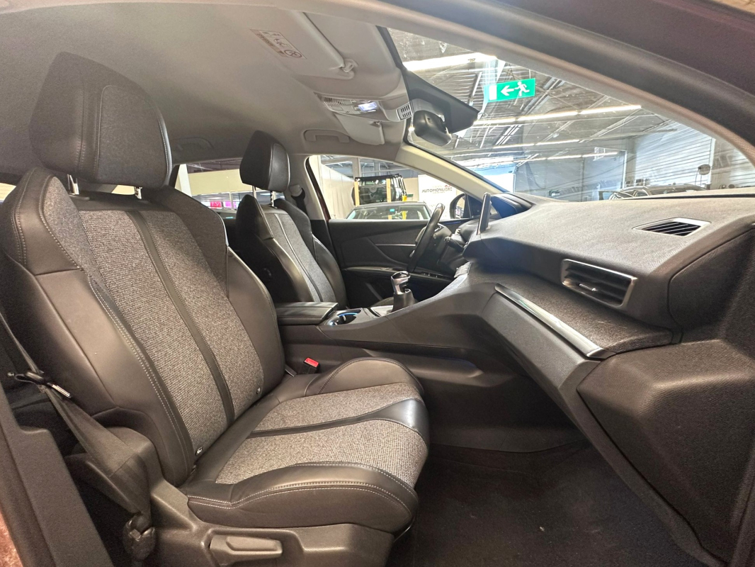 Peugeot 3008 — 18
