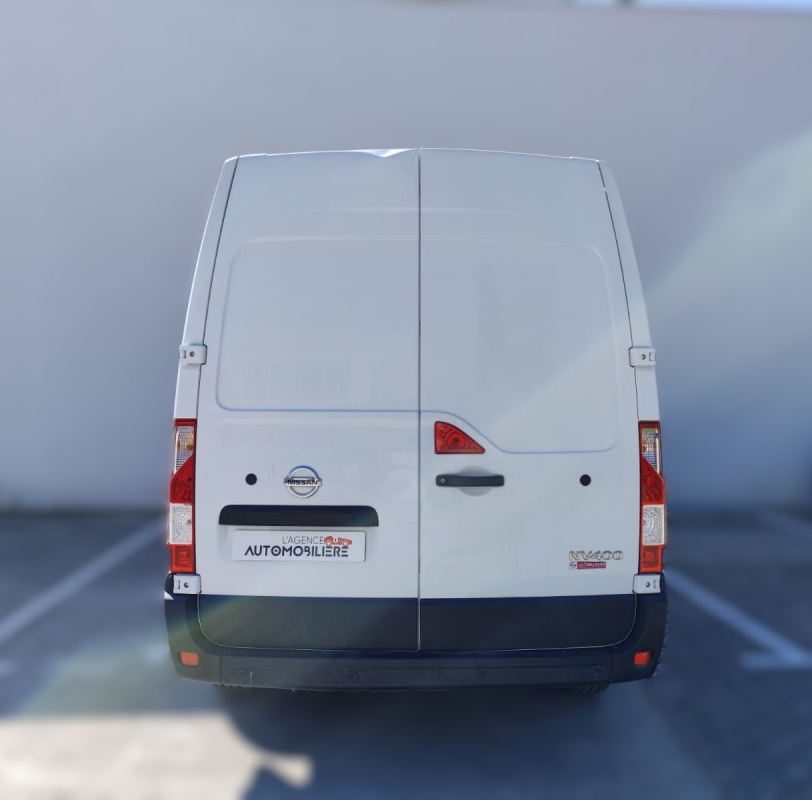 Nissan NV400 — 4