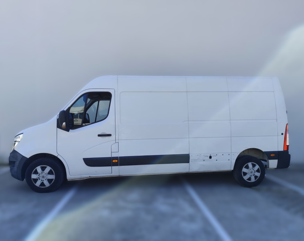Nissan NV400 — 2