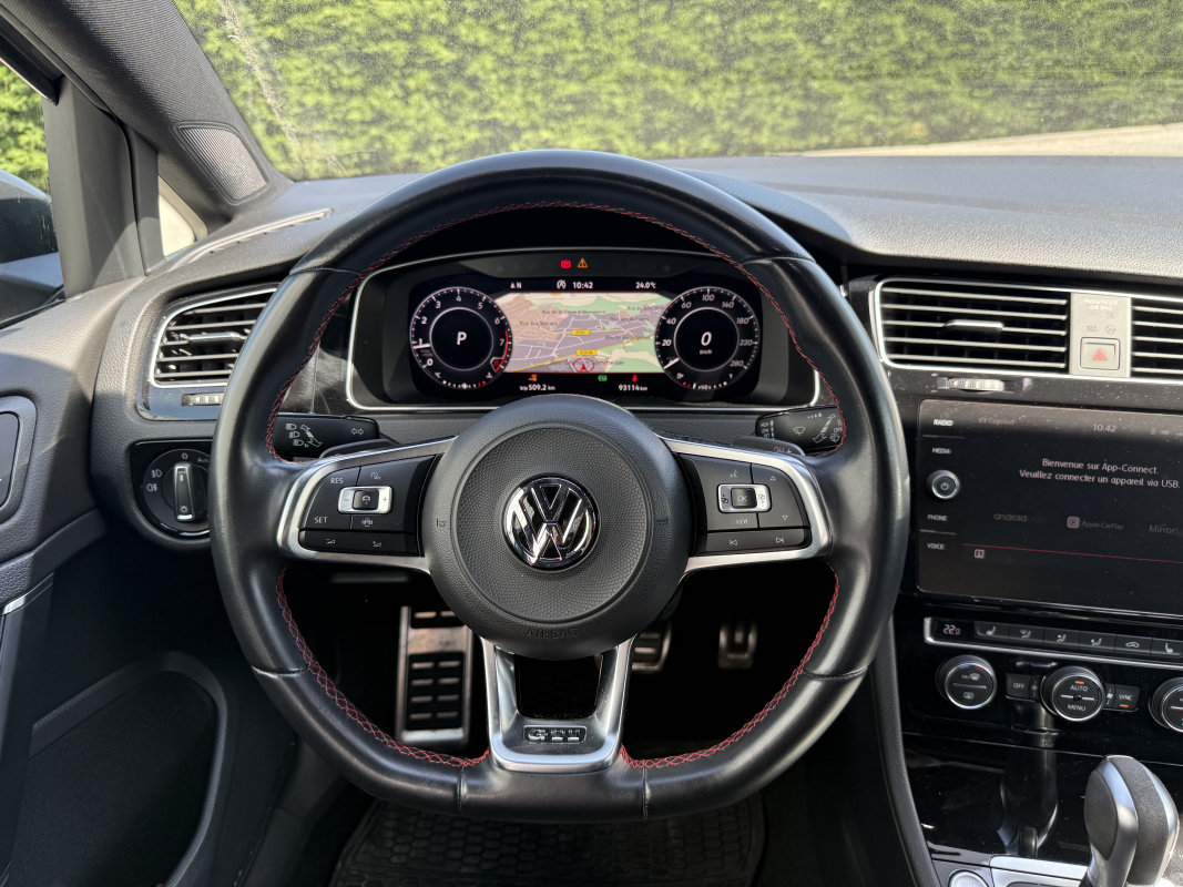 Volkswagen Golf — 11