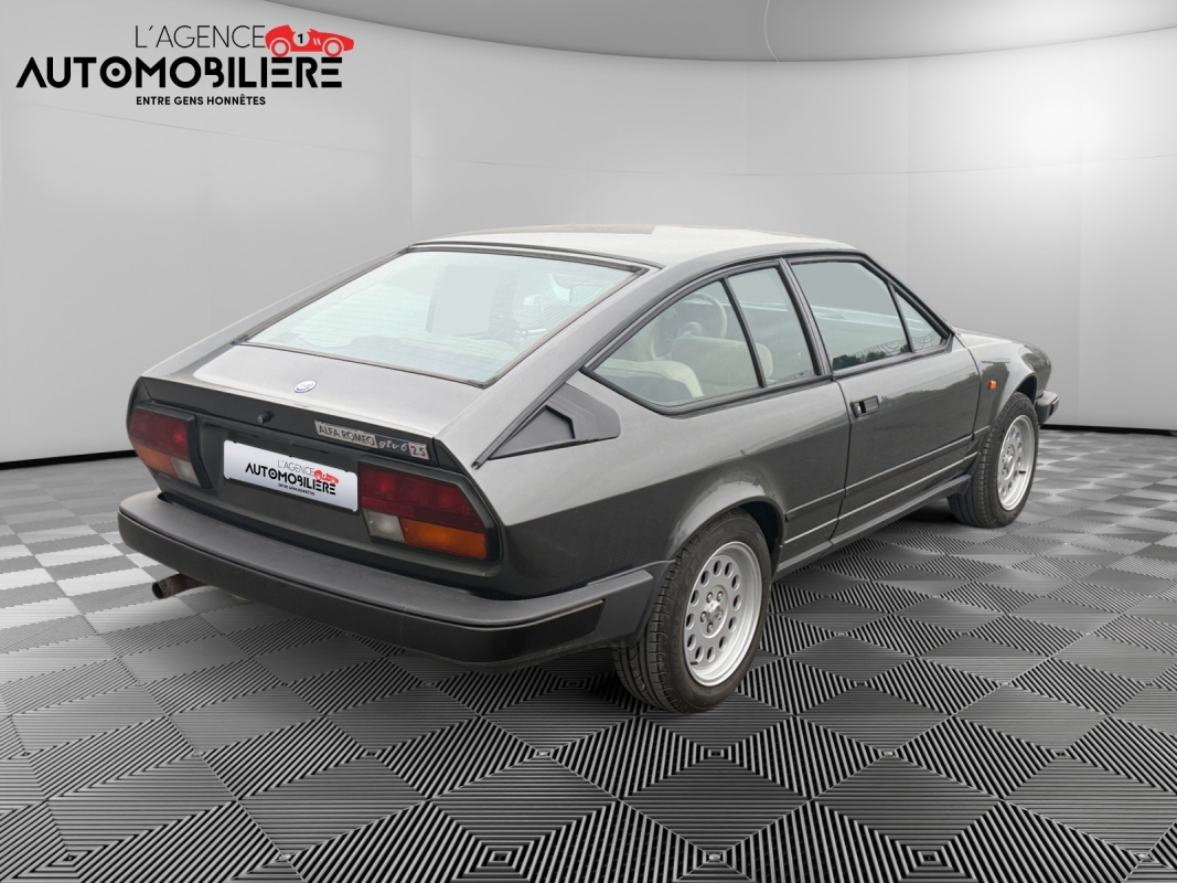 Alfa Romeo GTV — 5