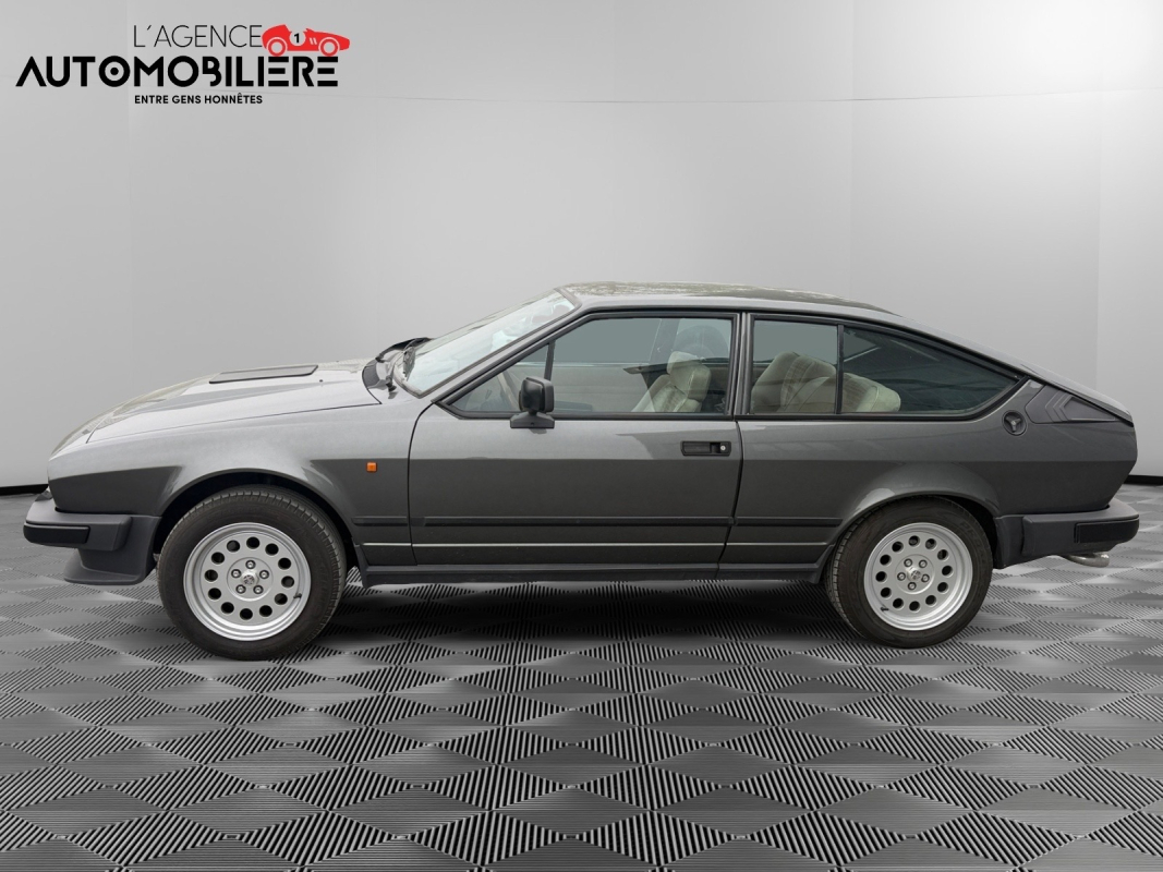 Alfa Romeo GTV — 8