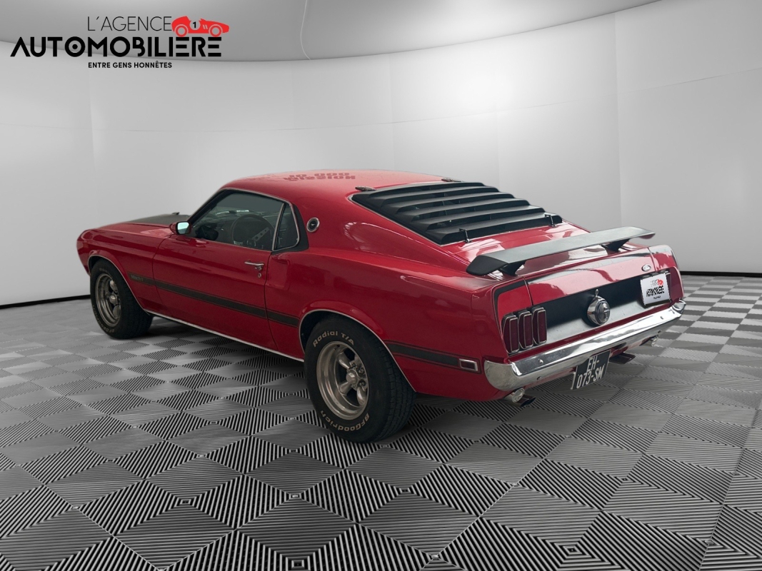 Ford Mustang Fastback — 7