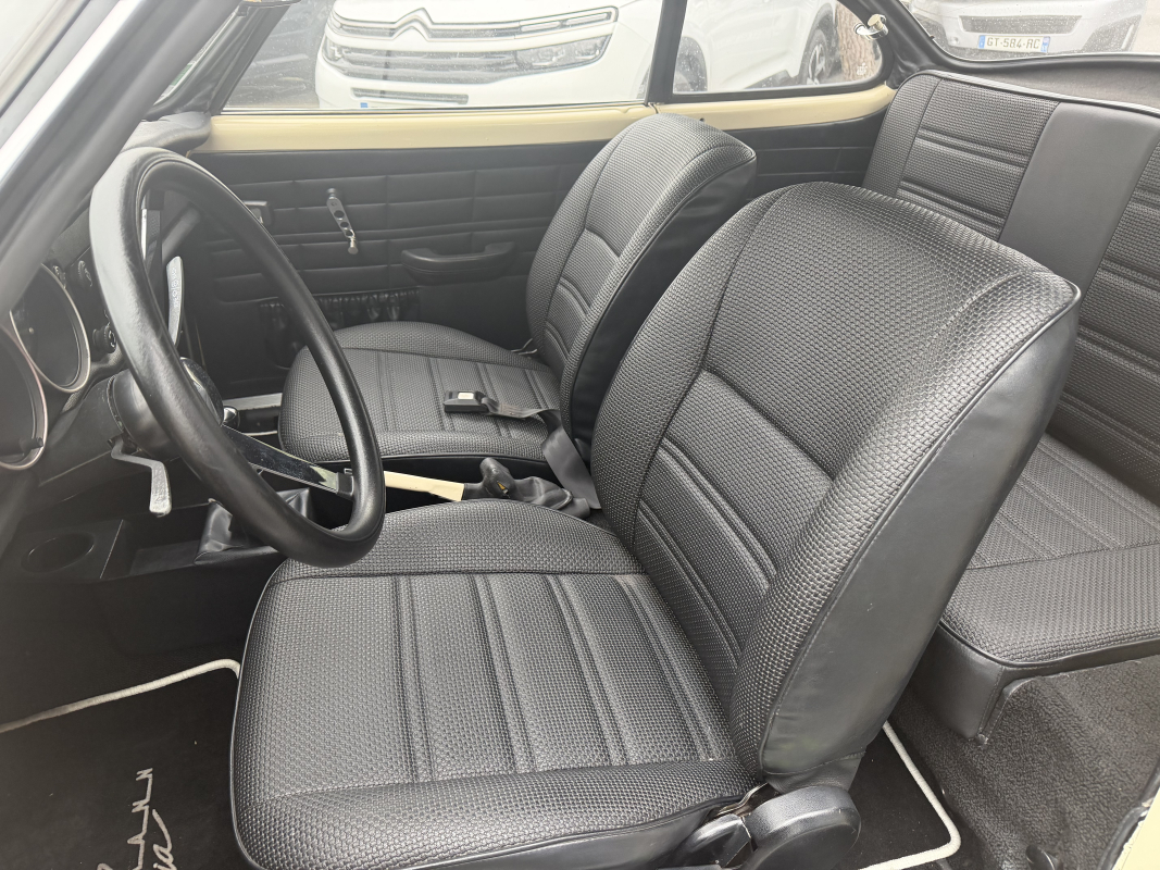 Volkswagen Karmann Ghia — 10