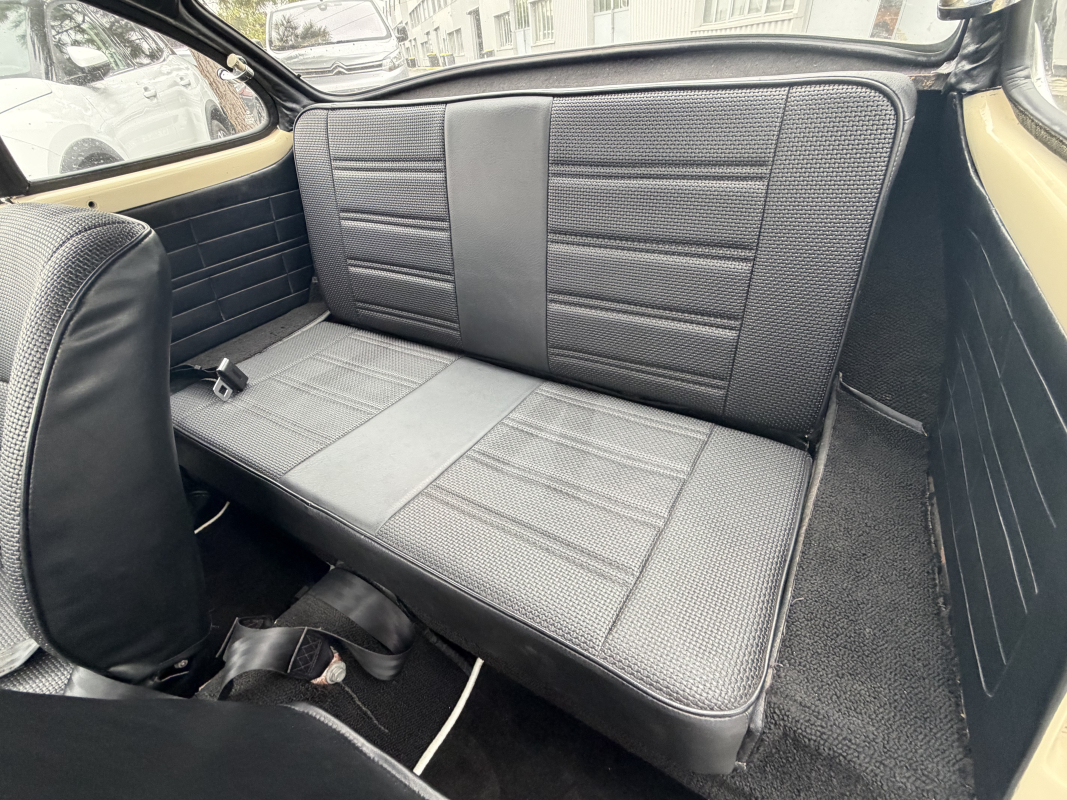 Volkswagen Karmann Ghia — 12