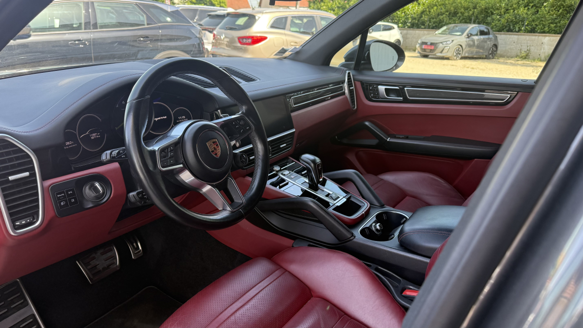 Porsche Cayenne — 9