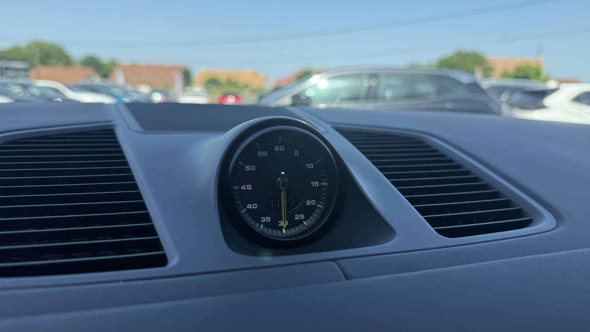 Porsche Cayenne — 20