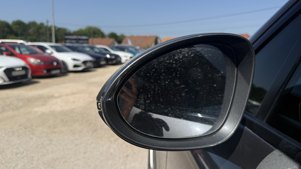 Porsche Cayenne — 26