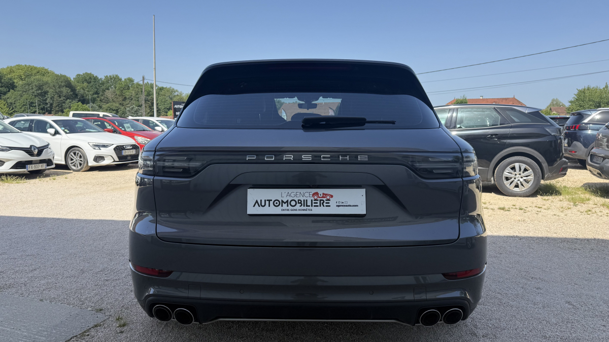 Porsche Cayenne — 6