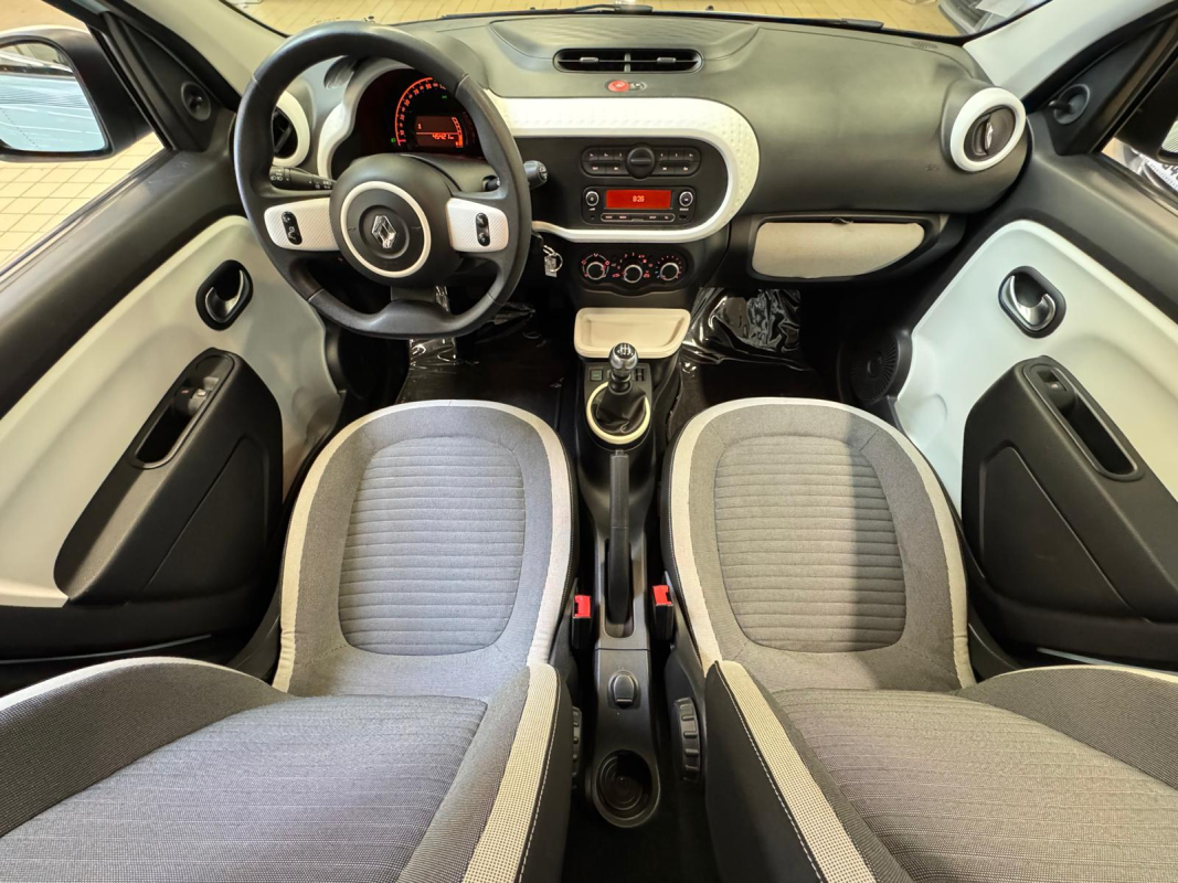 Renault Twingo — 12