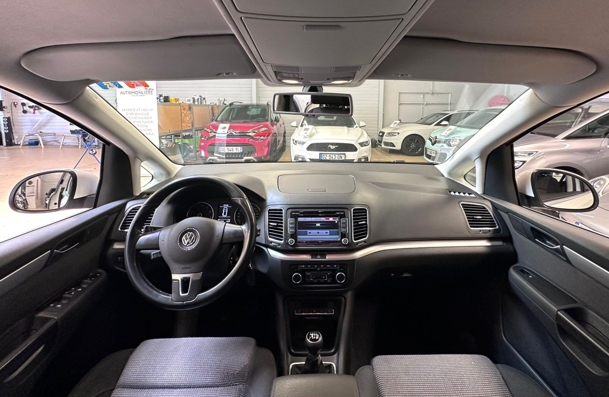 Volkswagen Sharan — 13