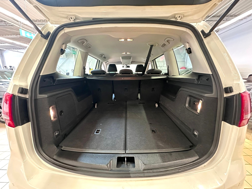 Volkswagen Sharan — 21