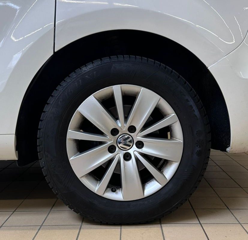 Volkswagen Sharan — 30