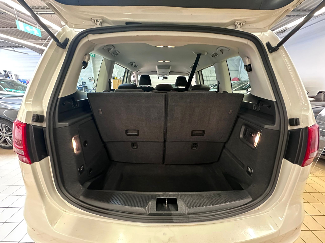Volkswagen Sharan — 19