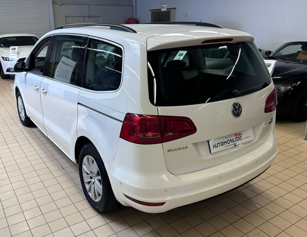 Volkswagen Sharan — 12