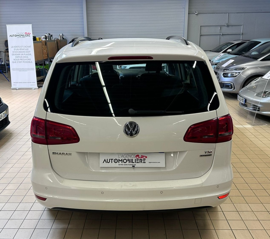 Volkswagen Sharan — 10