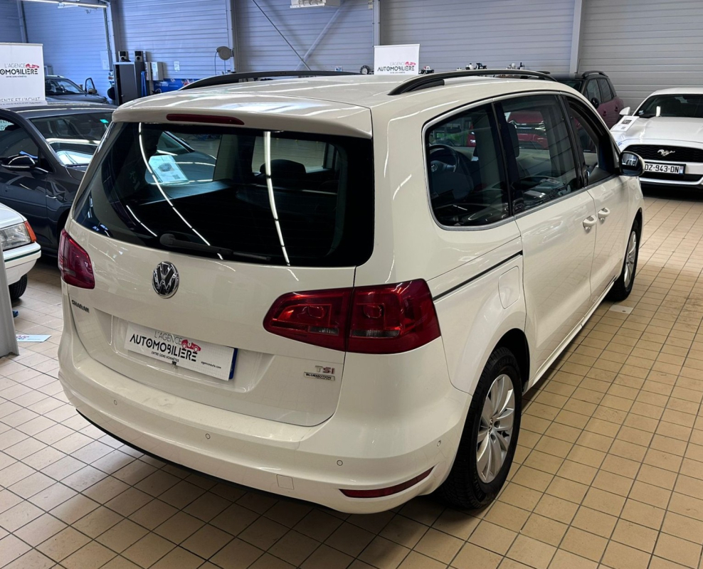 Volkswagen Sharan — 8