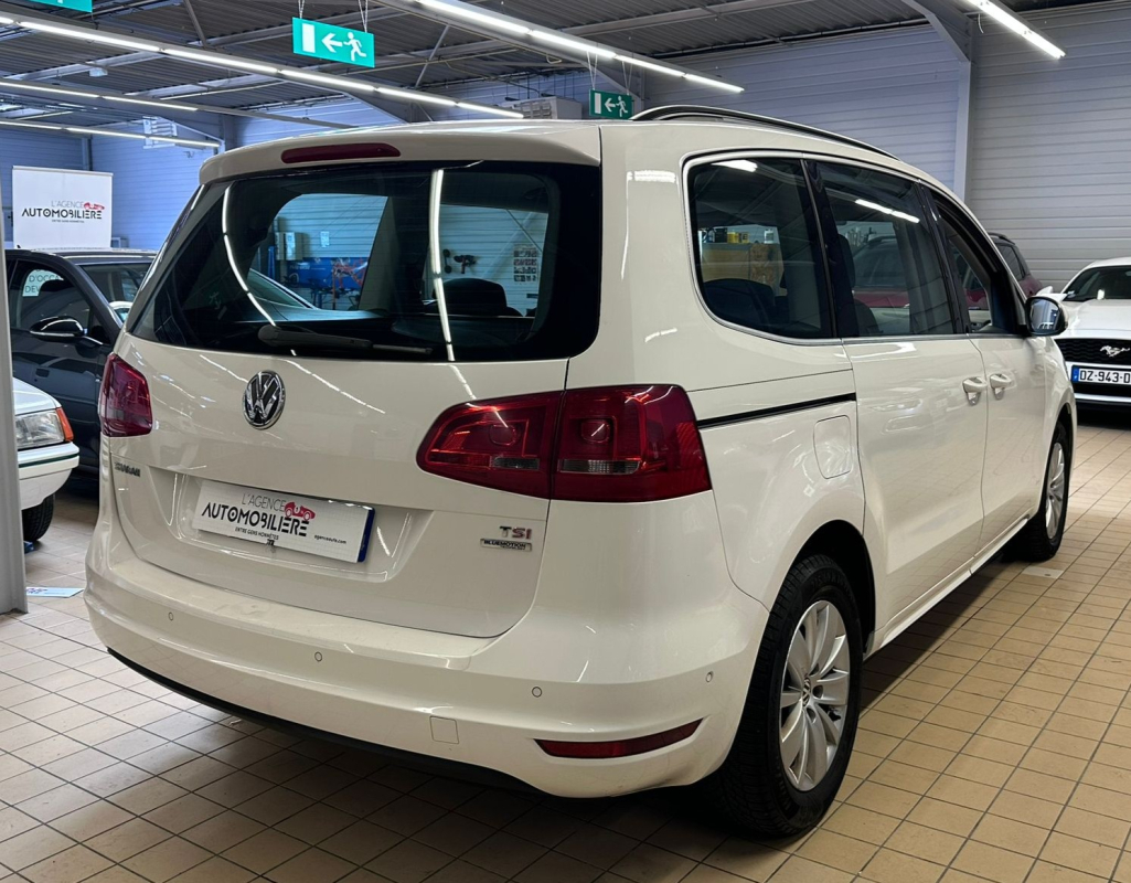 Volkswagen Sharan — 7