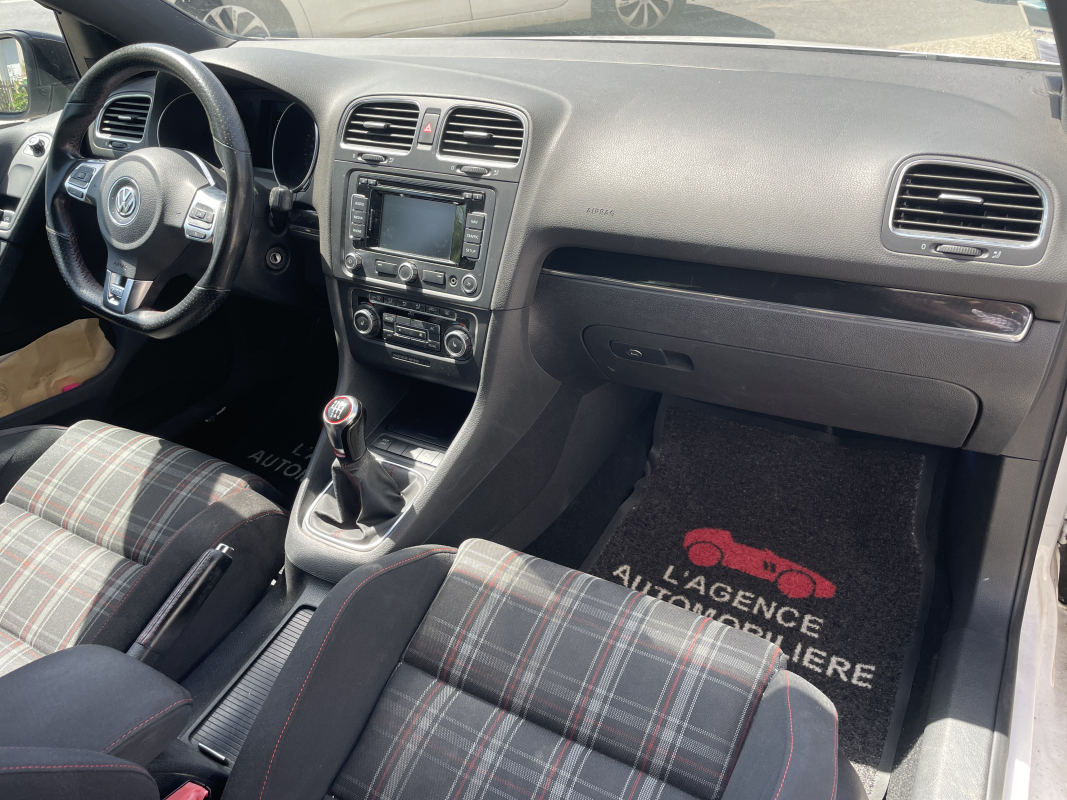 Volkswagen Golf — 12