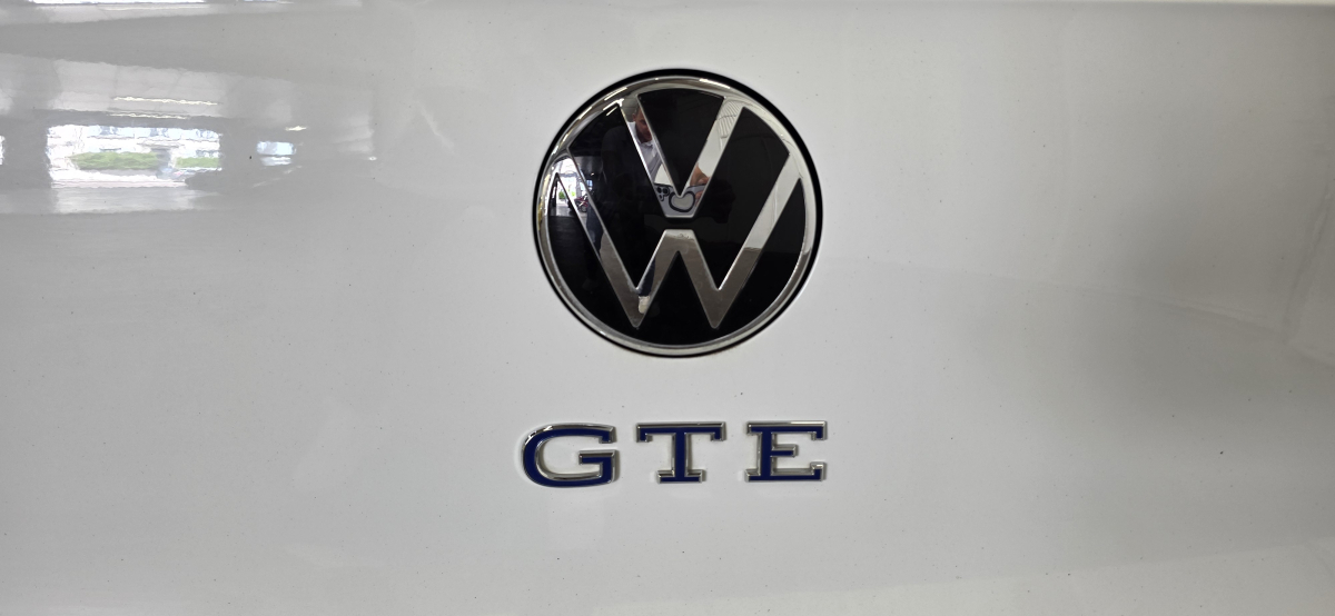 Volkswagen Golf — 29