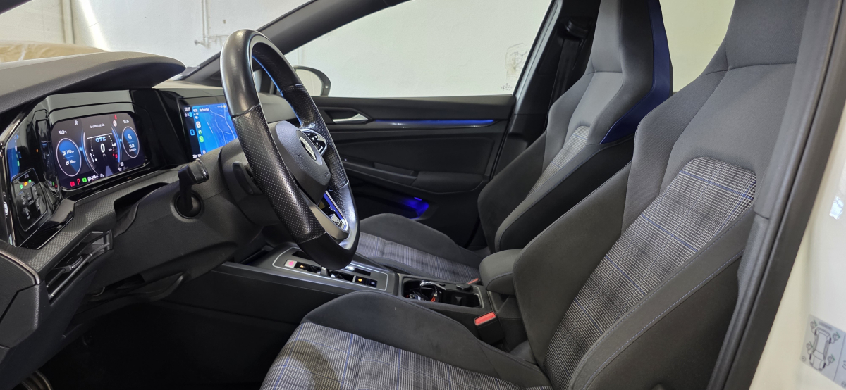 Volkswagen Golf — 10