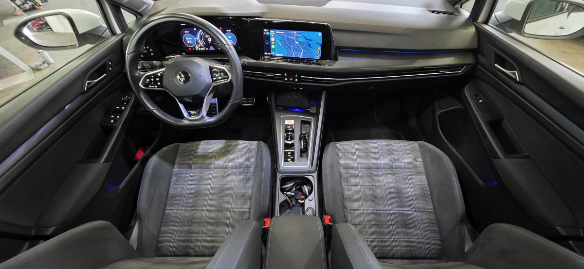 Volkswagen Golf — 18