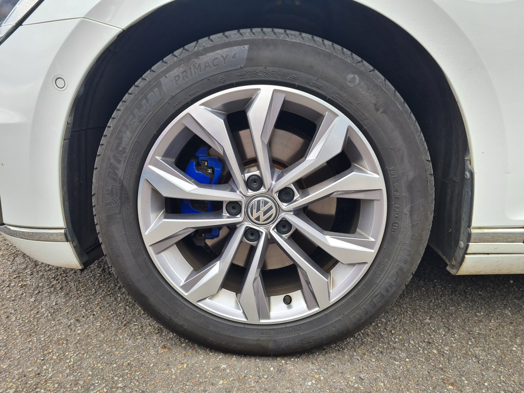 Volkswagen Passat SW — 34