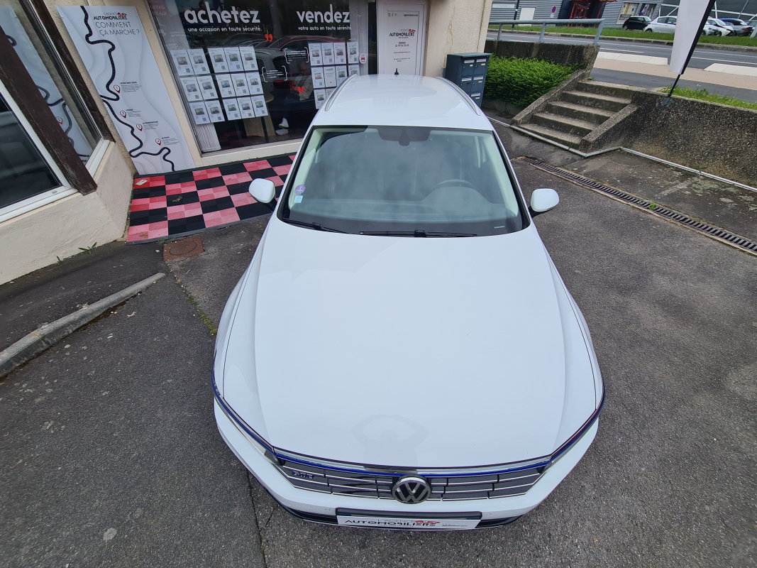 Volkswagen Passat SW — 33