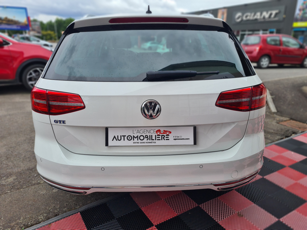 Volkswagen Passat SW — 4