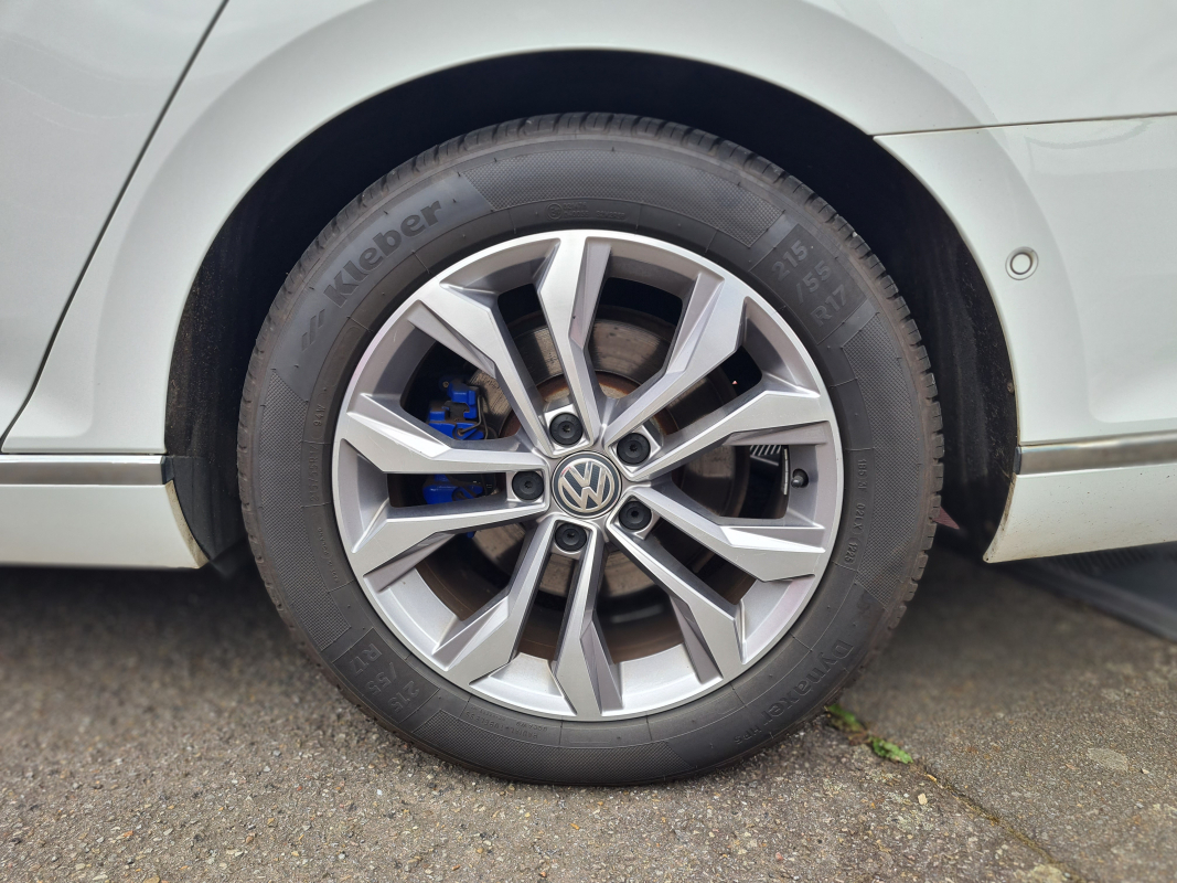 Volkswagen Passat SW — 35