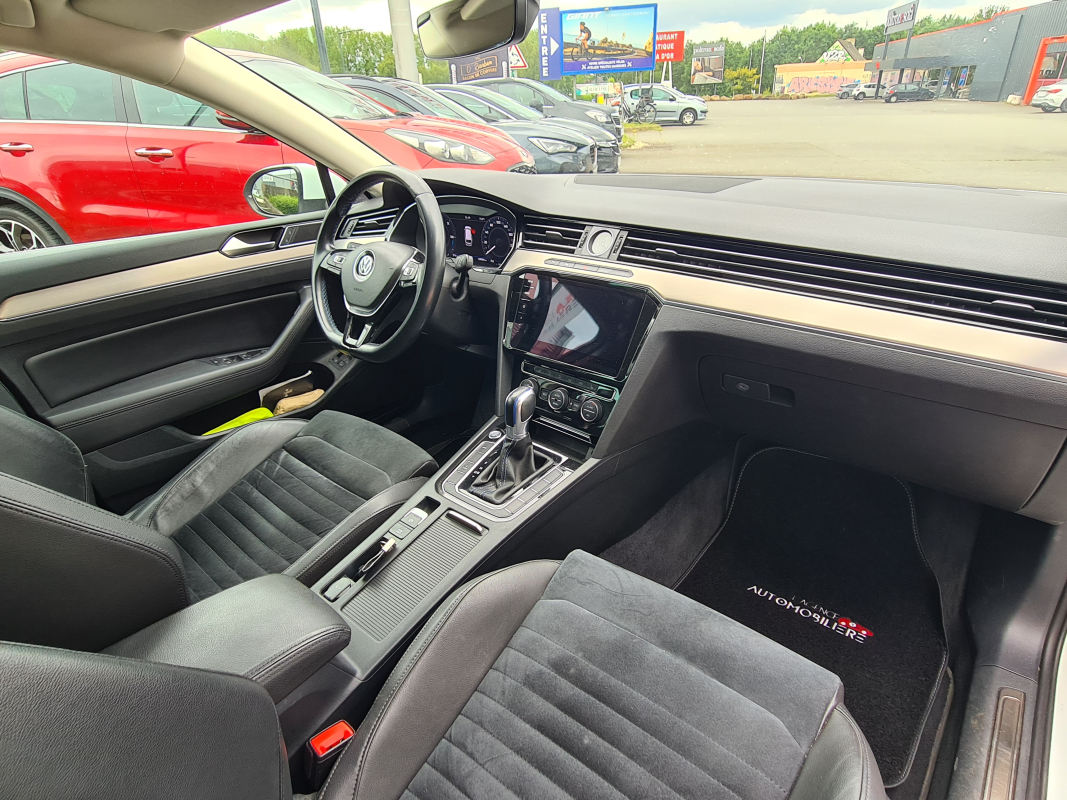 Volkswagen Passat SW — 13