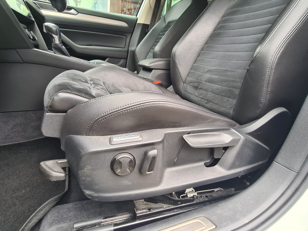 Volkswagen Passat SW — 30